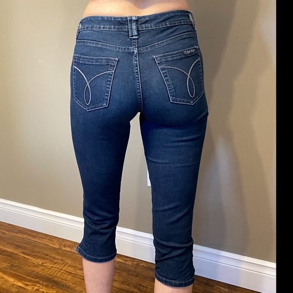 Calvin Klein Jeans Size 27/4 - Picture 1 of 3